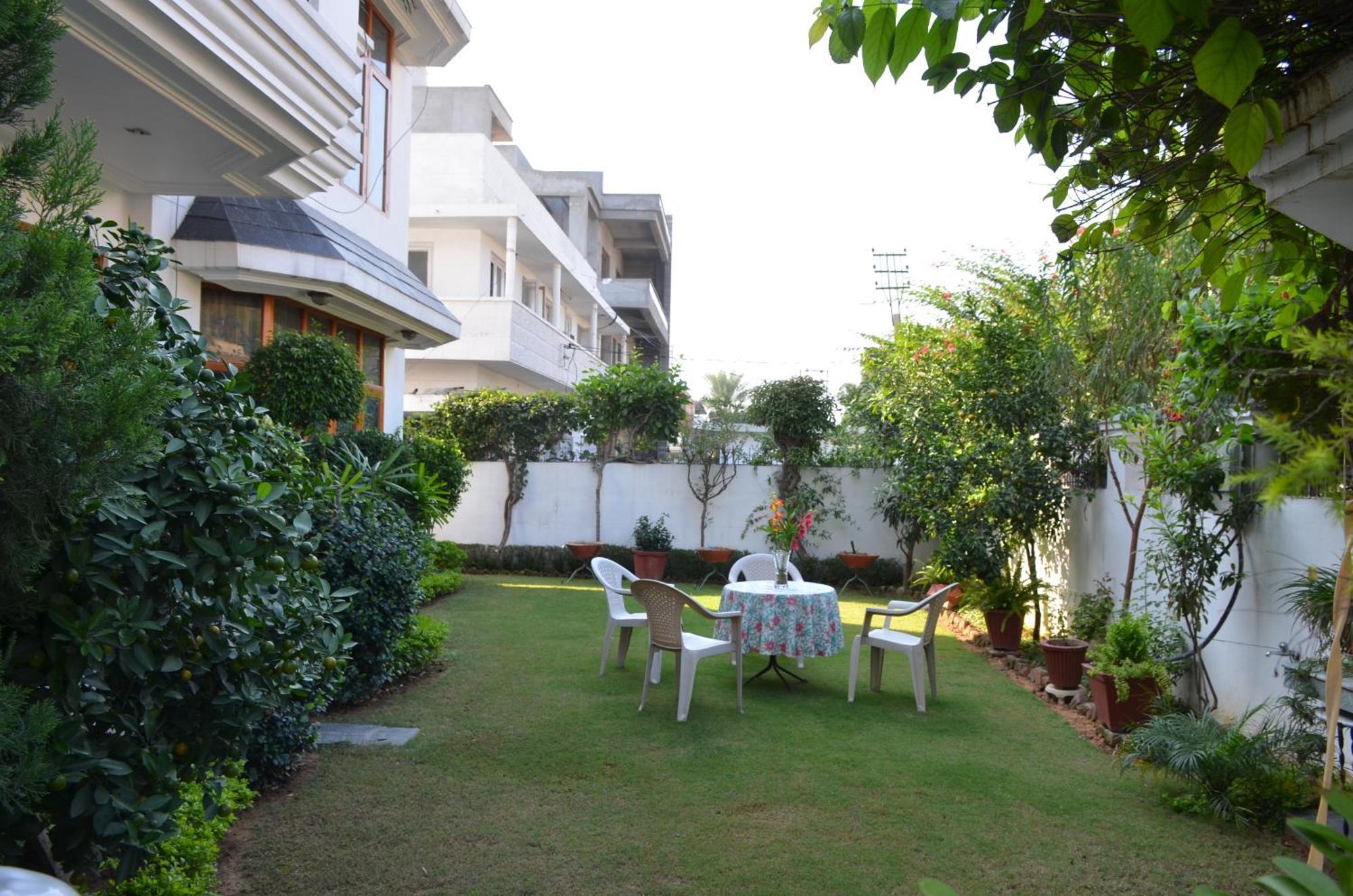 Sandy'S Homestay Jammu Extérieur photo